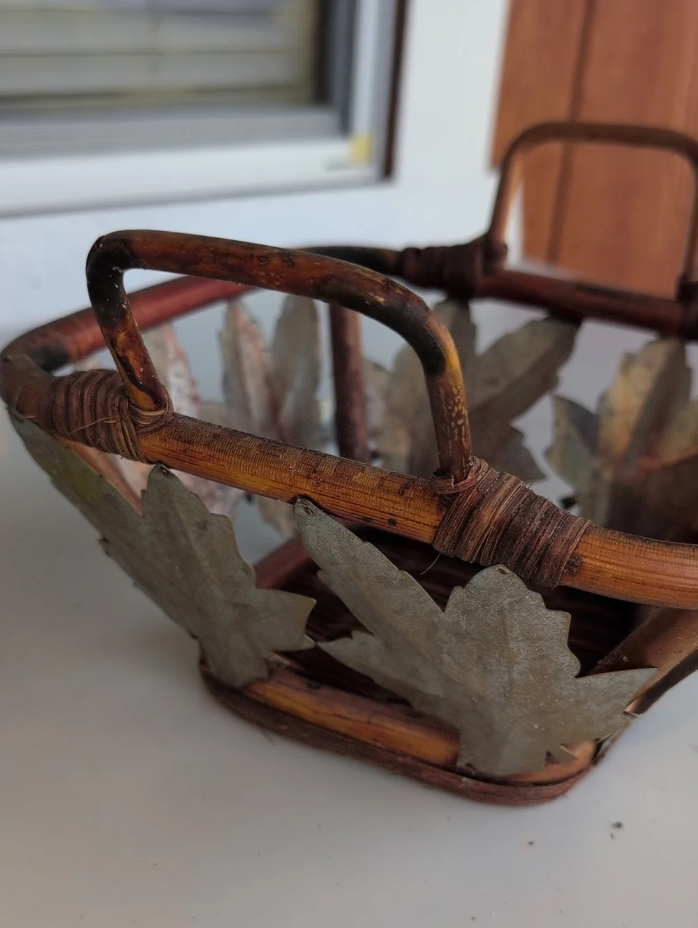 N/A handcrafted brown